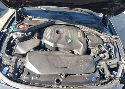 2018 BMW 330I xDrive z USA, uszkodzony, nr VIN WBA8D9C52JEM33131